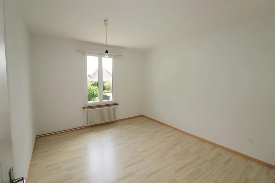 Renovated multi-family house with 4 units and 5% gross return – photo 11 of 17
