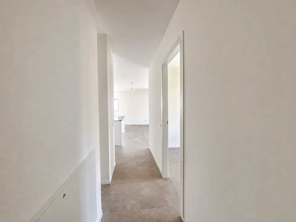 Wohnung mit 4,5 Zimmern und großer Terrasse – Foto 4 von 5