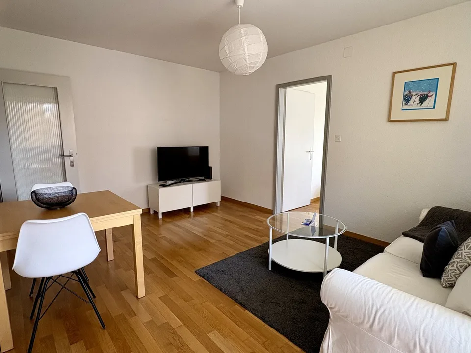 Joli appartement 2 pièces avec balcon – photo 2 sur 18