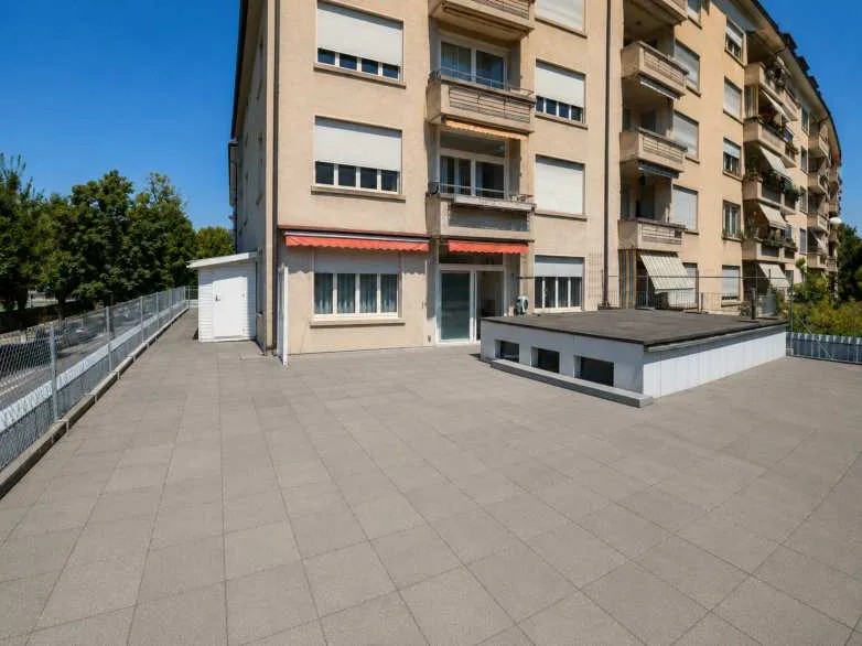Characterful ownership apartment with exceptionally large terrace – photo 7 of 9
