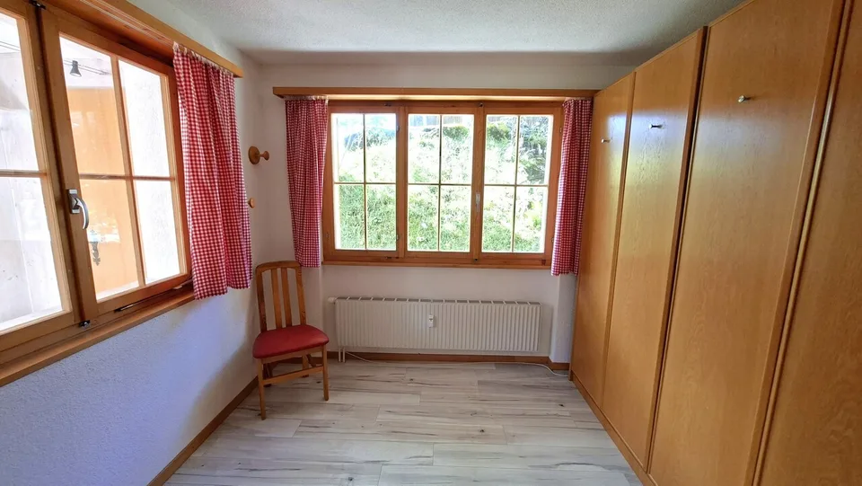 Appartamento di vacanza accogliente in un chalet rustico in una posizione tranquilla – foto 8 di 10
