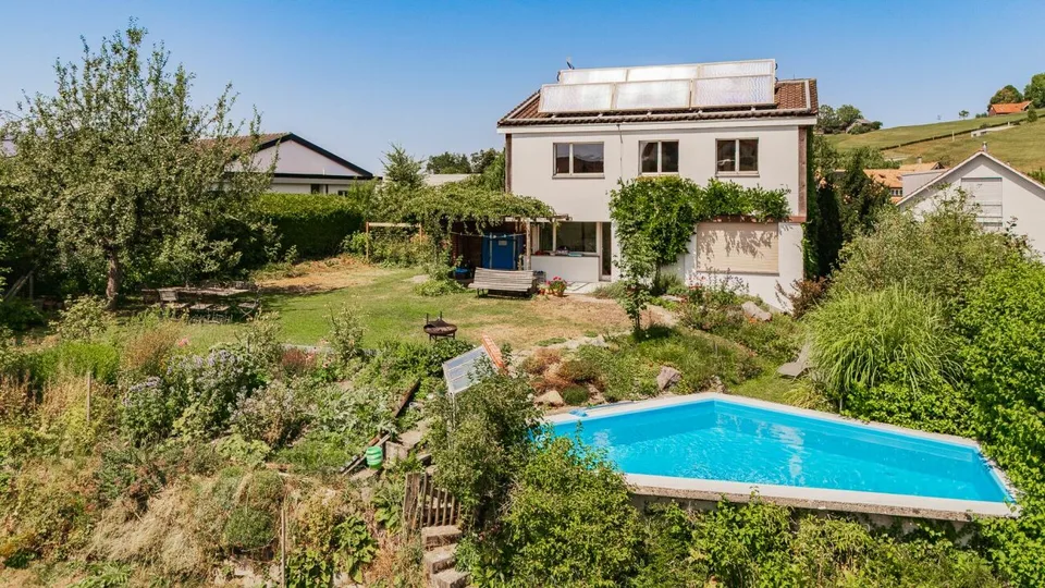 Freistehendes 8-Zimmer-Einfamilienhaus mit unverbaubarer Alpsteinsicht – Foto 4 von 14