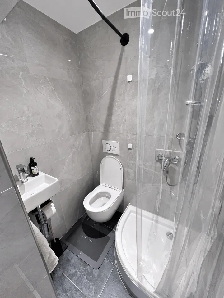 Appartement moderne avec vue lointaine – photo 20 sur 21