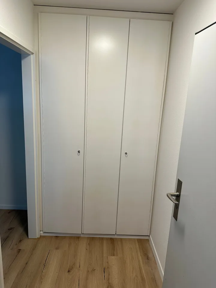 Helle 2.5-Zimmer-Wohnung mit Balkon – Foto 7 von 7