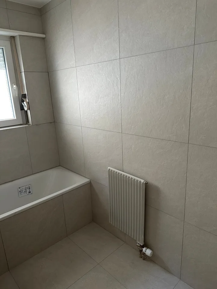 Helle 2.5-Zimmer-Wohnung mit Balkon – Foto 5 von 7