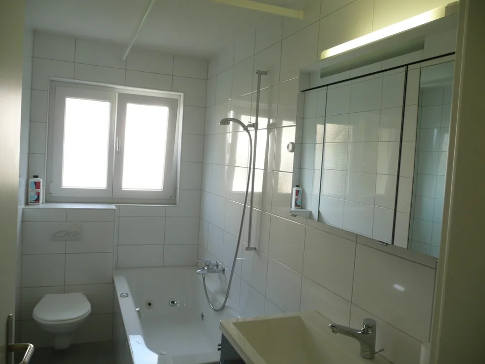 Helle 4.0-Zimmerwohnung in Suhr zu vermieten – Foto 6 von 8