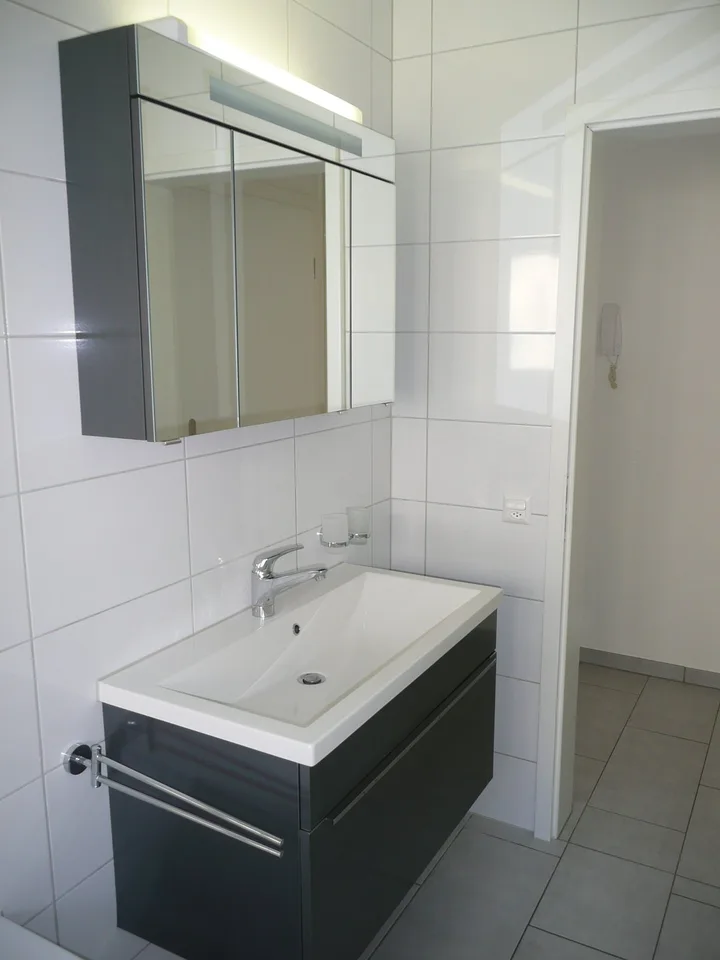 Helle 4.0-Zimmerwohnung in Suhr zu vermieten – Foto 5 von 8