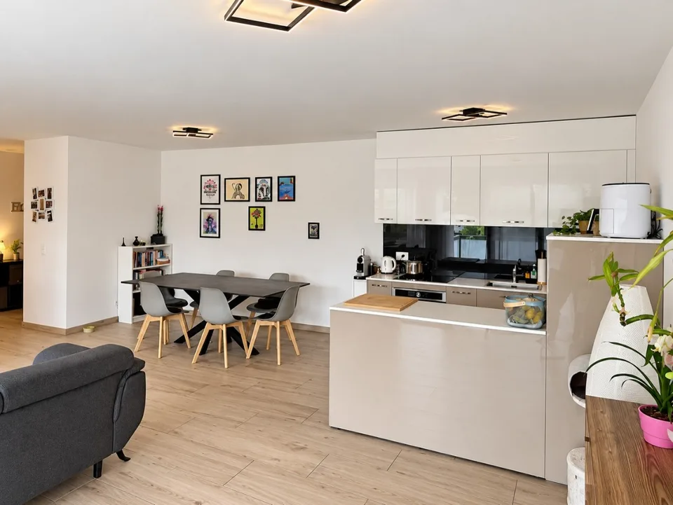 Sion, appartement de 4.5 pièces de 117m2 dans une résidence Minergie avec 2 pl. de parc intérieures – photo 3 sur 15