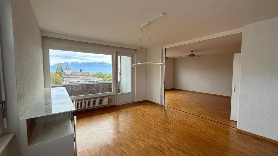 Meraviglioso appartamento con vista sul lago – foto 4 di 13