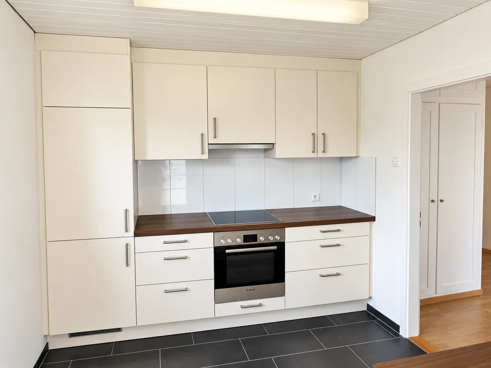 Investimento immobiliare in posizione centrale - Casa multifamiliare con 5 appartamenti + 2 unità commerciali – foto 13 di 14