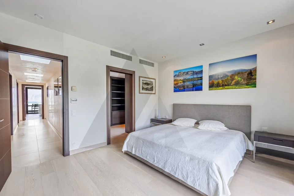 ATTICO CON VISTA LAGO, PISCINA INTERNA E SPA – Foto 12 von 13