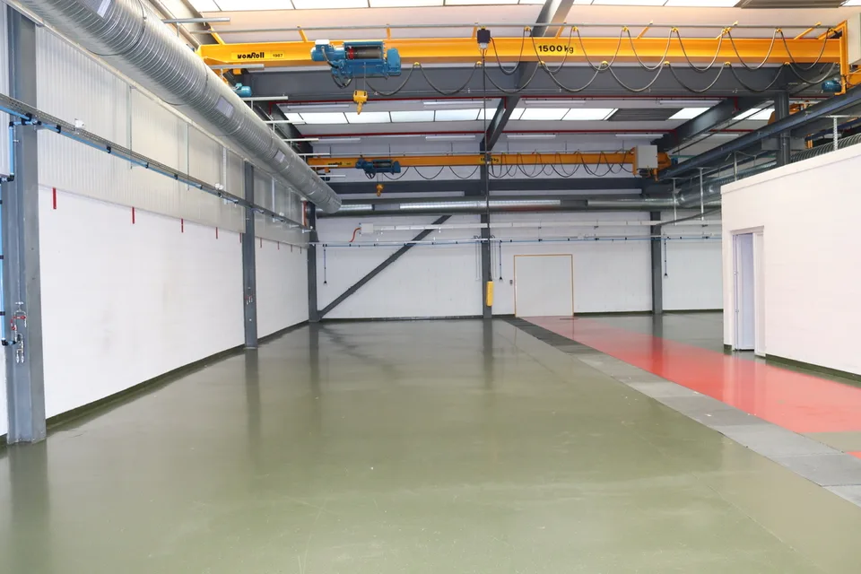 Werkstatt/Lager von 864 m2 im Erdgeschoss - Starkstrom – Foto 4 von 4