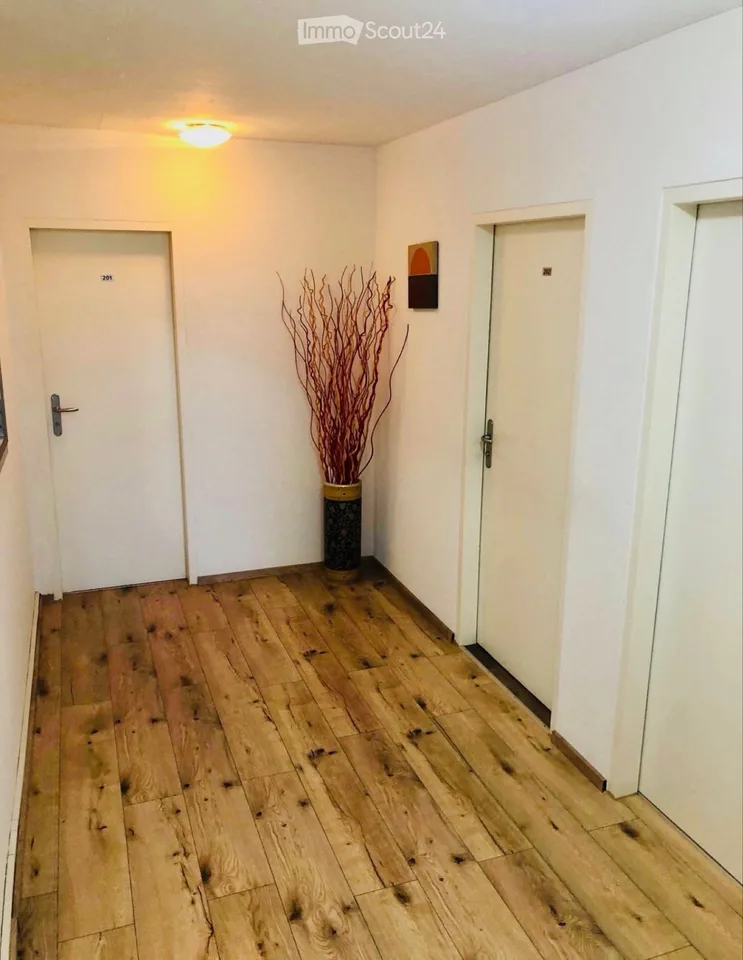 Komplett möbliertes WG Zimmer nahe Flughafen Zürich – Foto 4 von 4
