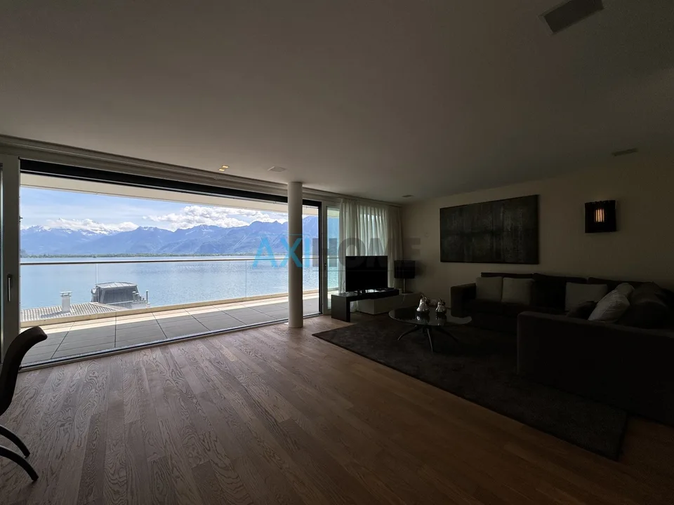 A louer : Sur les quais de Montreux, au centre ville – Foto 9 von 12