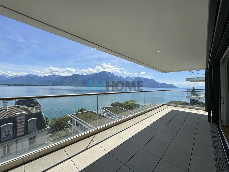 A louer : Sur les quais de Montreux, au centre ville – Foto 3 von 12