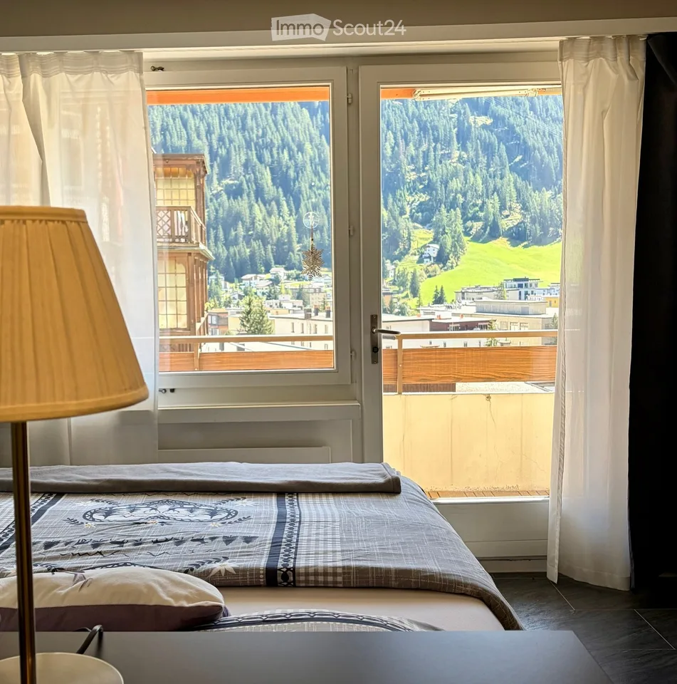 Appartamento 1½ locali di stile (combinabile con un appartamento 1½ locali adiacente) sulla promenade a Davos Platz – foto 4 di 8