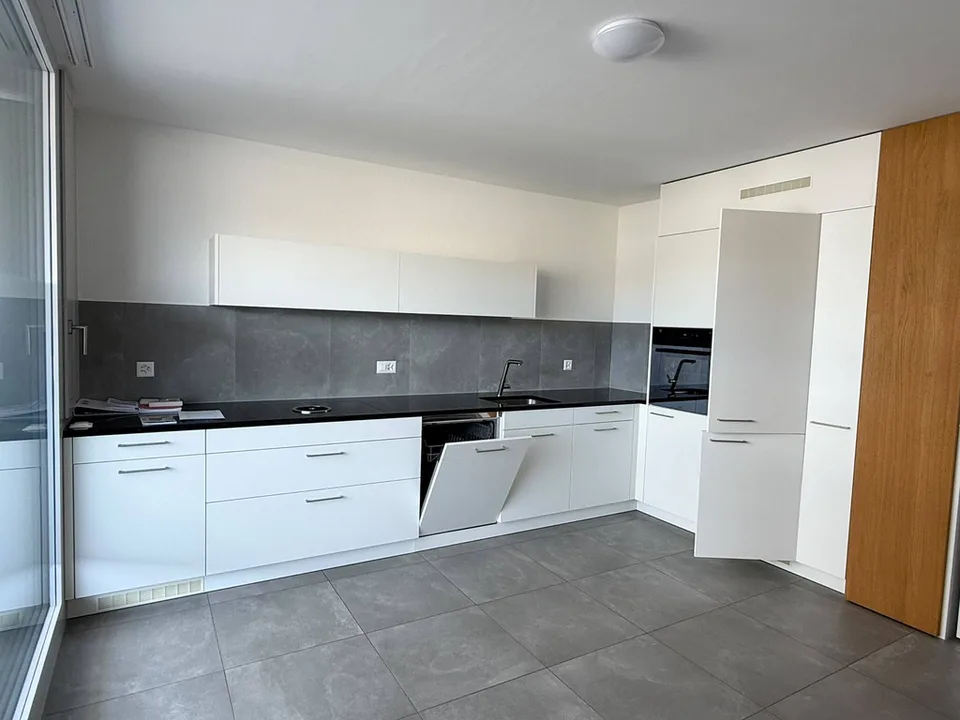 Petit, élégant, et tout en haut - Votre appartement en attique avec vue loin! – photo 2 sur 8