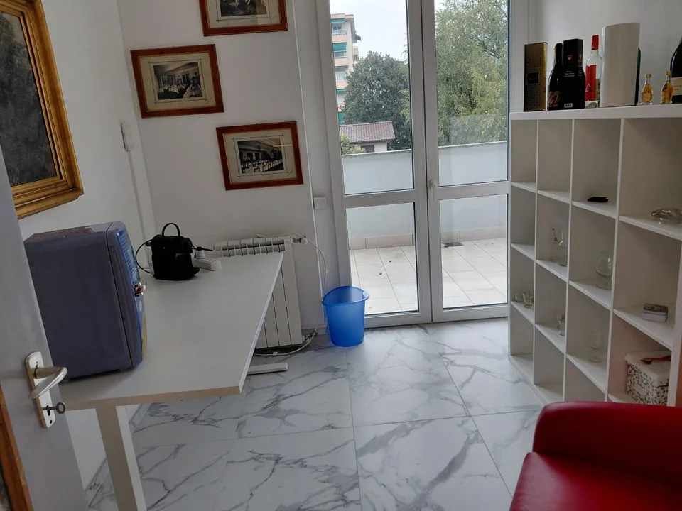 Büros mit inklusiven Dienstleistungen – Foto 3 von 4
