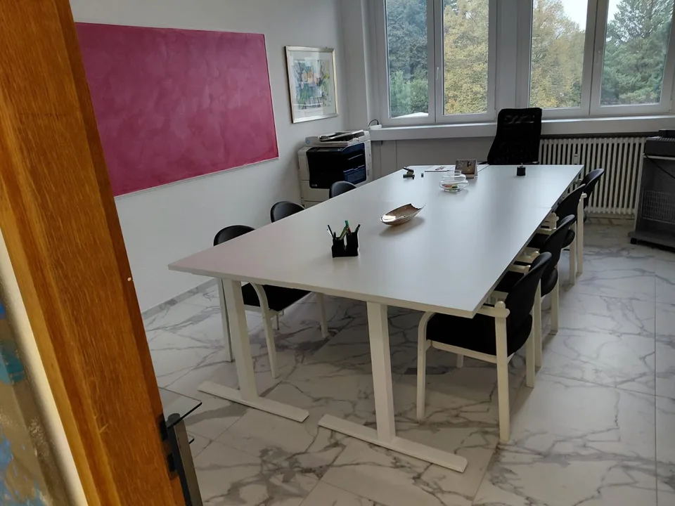 Büros mit inklusiven Dienstleistungen – Foto 2 von 4