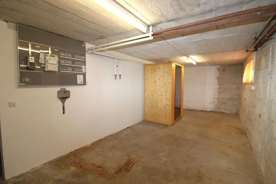 Freistehendes 4.5-Zimmer-Einfamilienhaus in ruhigem Wohnquartier – Foto 13 von 16