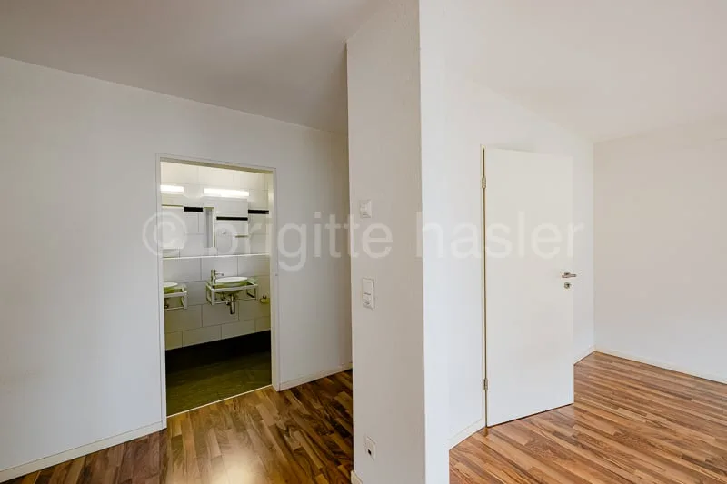 5-Zi-Wohnung mit grossem Garten (inkl. variabel nutzbarem 1-Zi-Studio) an beliebter Wohnlage – Foto 8 von 11