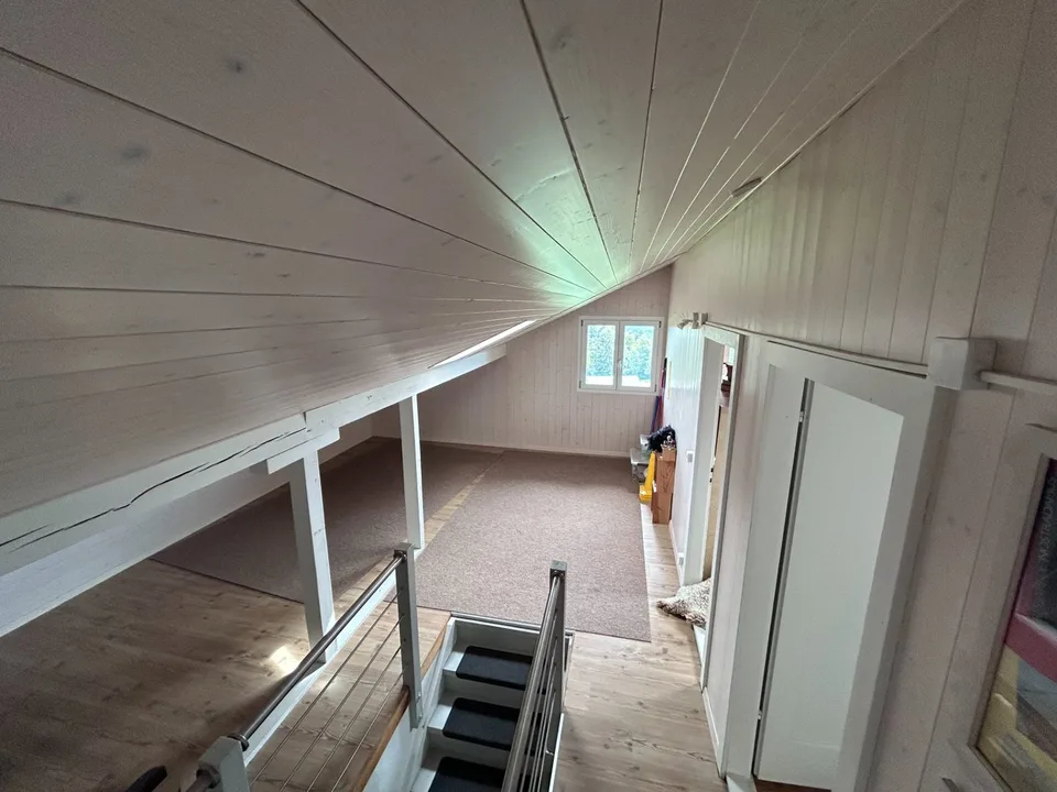 Selten zu verkaufen – Außergewöhnliches Chalet mit Panoramablick und absoluter Ruhe – Foto 12 von 17