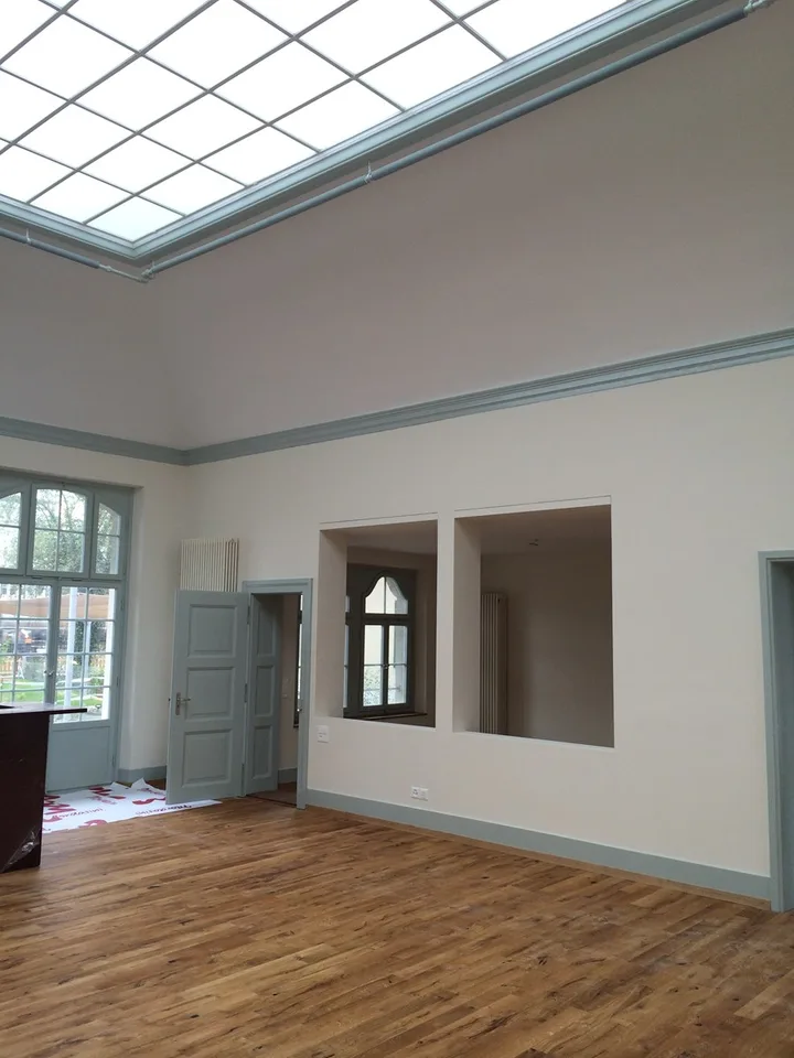 Exceptional loft apartment with historic charm – photo 10 of 13