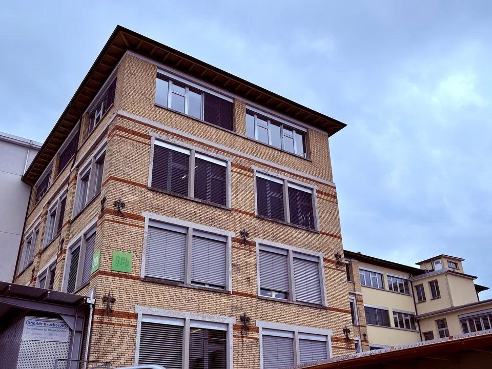 Moderne Büro-/ Atelierflächen in Wangen-Brüttisellen zu vermieten – Foto 9 von 11
