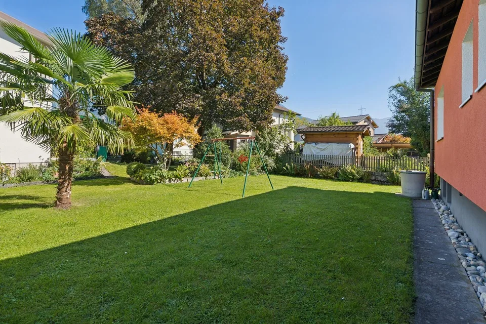 Casa unifamiliare ben curata con bel giardino – foto 10 di 13
