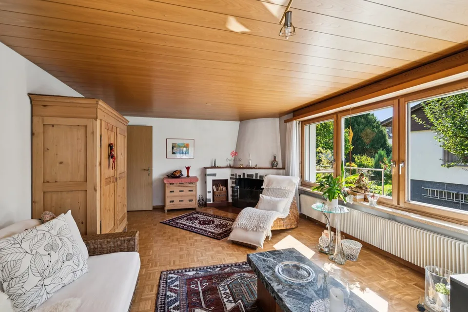 Casa unifamiliare ben curata con bel giardino – foto 2 di 13