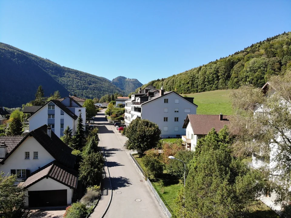 Très bel appartement en attique à Péry – Foto 17 von 17