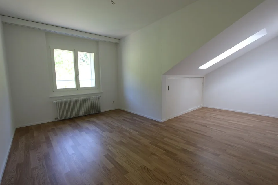 Très bel appartement en attique à Péry – Foto 9 von 17