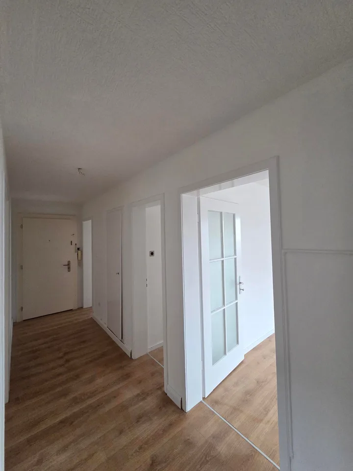 Appartamento di 4 locali luminoso in posizione centrale ad Amriswil – disponibile immediatamente! – foto 5 di 18