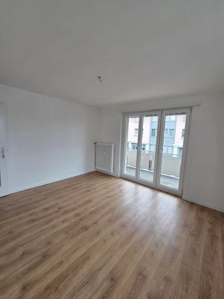 Appartamento di 4 locali luminoso in posizione centrale ad Amriswil – disponibile immediatamente! – foto 4 di 18