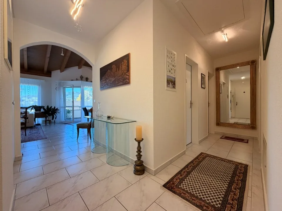 Gepflegte 4.5-Zimmer-Wohnung mit Weitblick, Abendsonne und grosser Doppelgarage – Foto 10 von 15