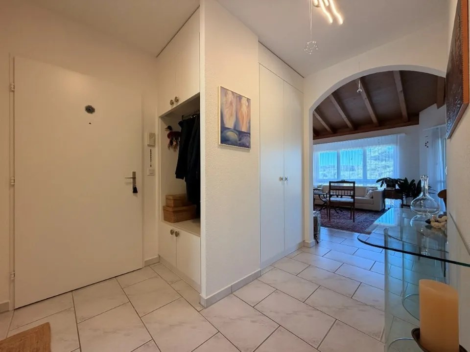 Gepflegte 4.5-Zimmer-Wohnung mit Weitblick, Abendsonne und grosser Doppelgarage – Foto 11 von 15