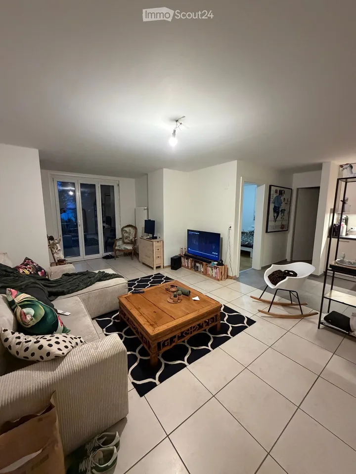 Zu übergeben: 2-Zimmer-Wohnung mit Garten in Neuchâtel – Foto 2 von 5