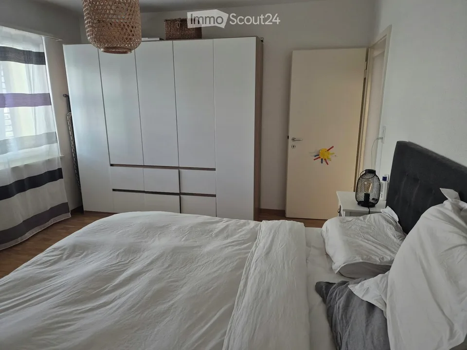 Wohnung in Neuchâtel mit 4 Zimmern (Übernahme des Mietvertrags) – Foto 2 von 5