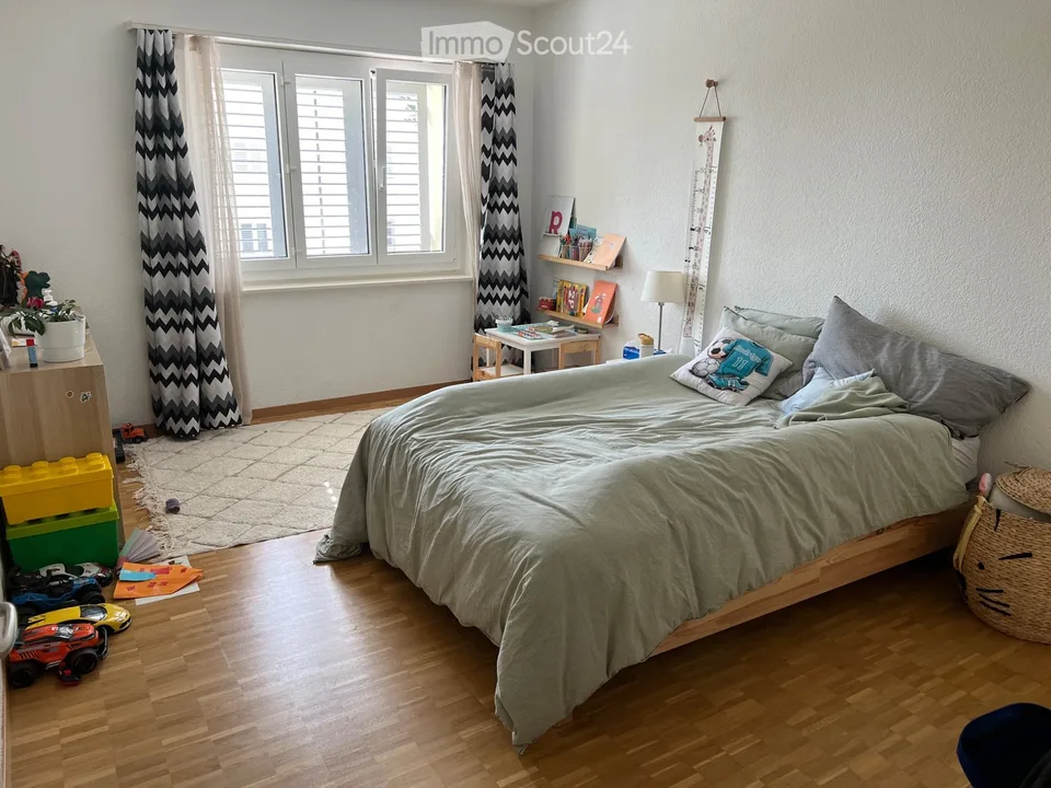 Wohnung in Neuchâtel mit 4 Zimmern (Übernahme des Mietvertrags) – Foto 4 von 5
