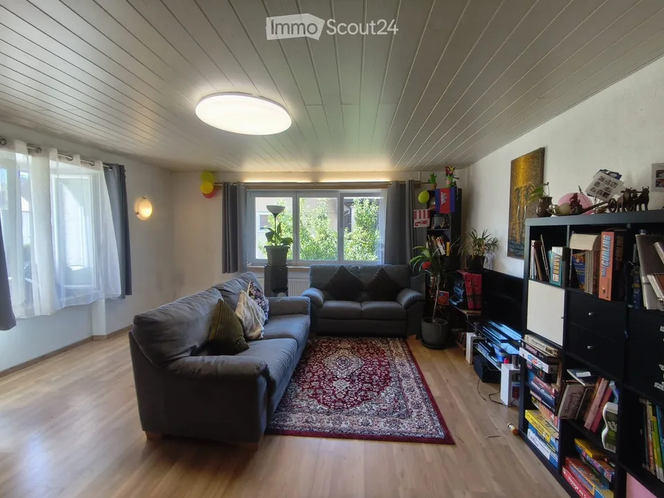 Große 5,5-Zimmer-Wohnung – Foto 3 von 3