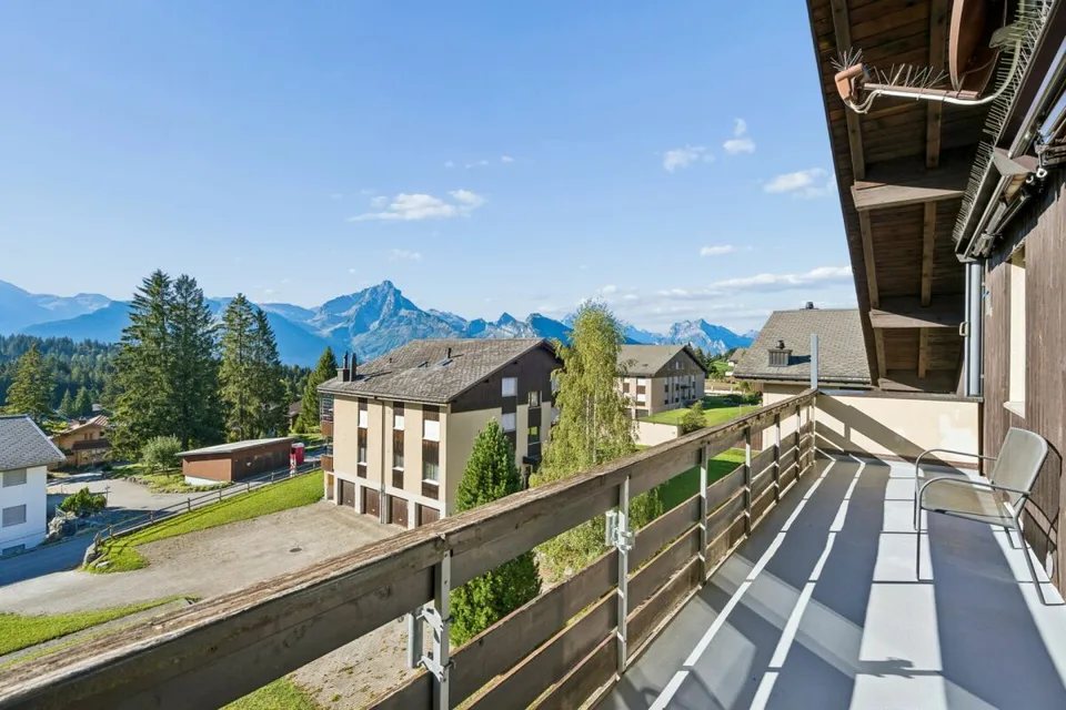 Appartement en duplex de 4,5 pièces avec un panorama merveilleux (résidence secondaire) – photo 11 sur 13