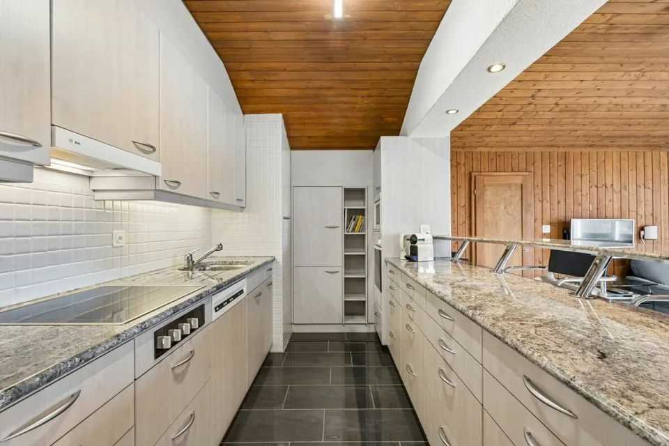 Appartement en duplex de 4,5 pièces avec un panorama merveilleux (résidence secondaire) – photo 5 sur 13