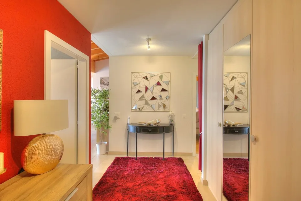 Prachtiges 4.5-Zimmer-Dachgeschoß mit atemberaubendem Blick – Foto 7 von 13