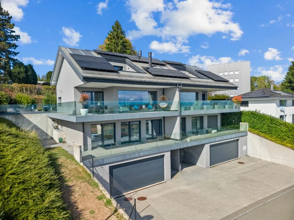 Villa contemporanea con vista panoramica sul Lago di Ginevra e le Alpi – foto 2 di 21