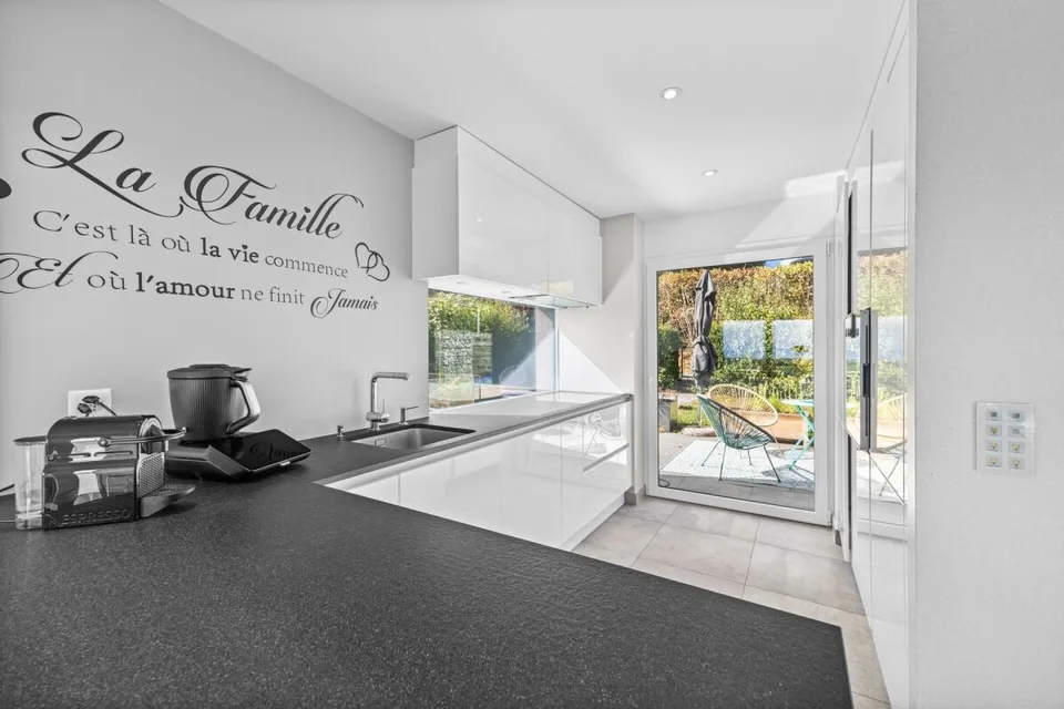 Villa contemporanea con vista panoramica sul Lago di Ginevra e le Alpi – foto 8 di 21