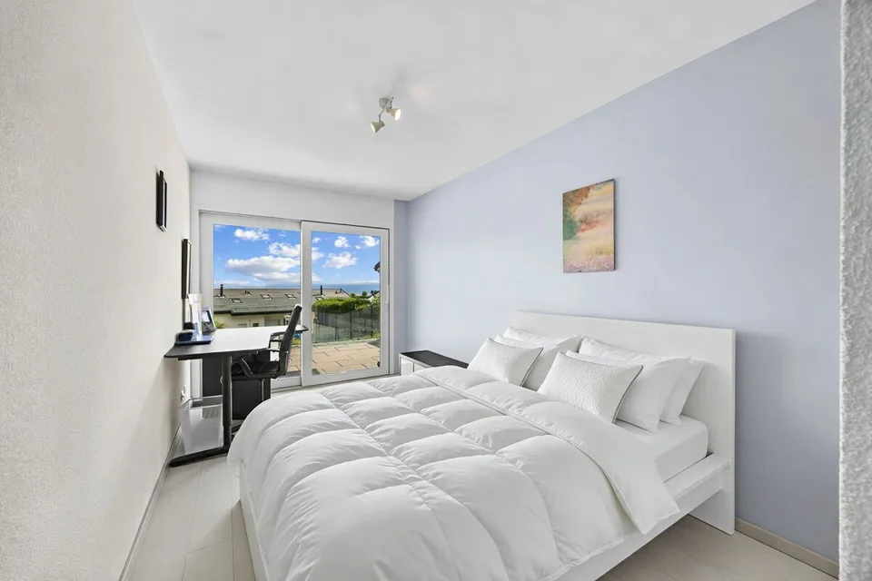 Villa contemporanea con vista panoramica sul Lago di Ginevra e le Alpi – foto 11 di 21