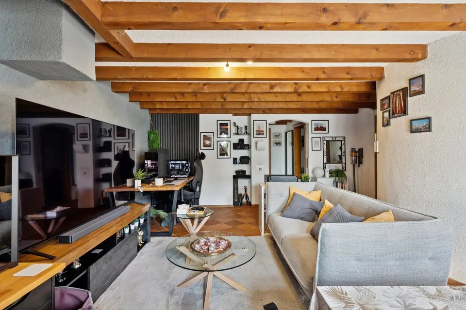 Haus im Dorfstil: 4 vermietete Wohnungen und 1 Arkade - großes Potenzial – Foto 8 von 13
