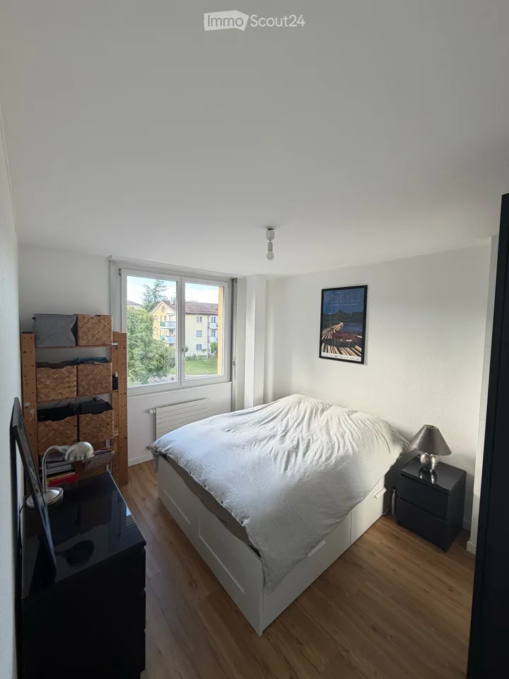 Appartement 2.5 pièces lumineux et rénové avec place de parc – Cugy (VD) – photo 4 sur 5