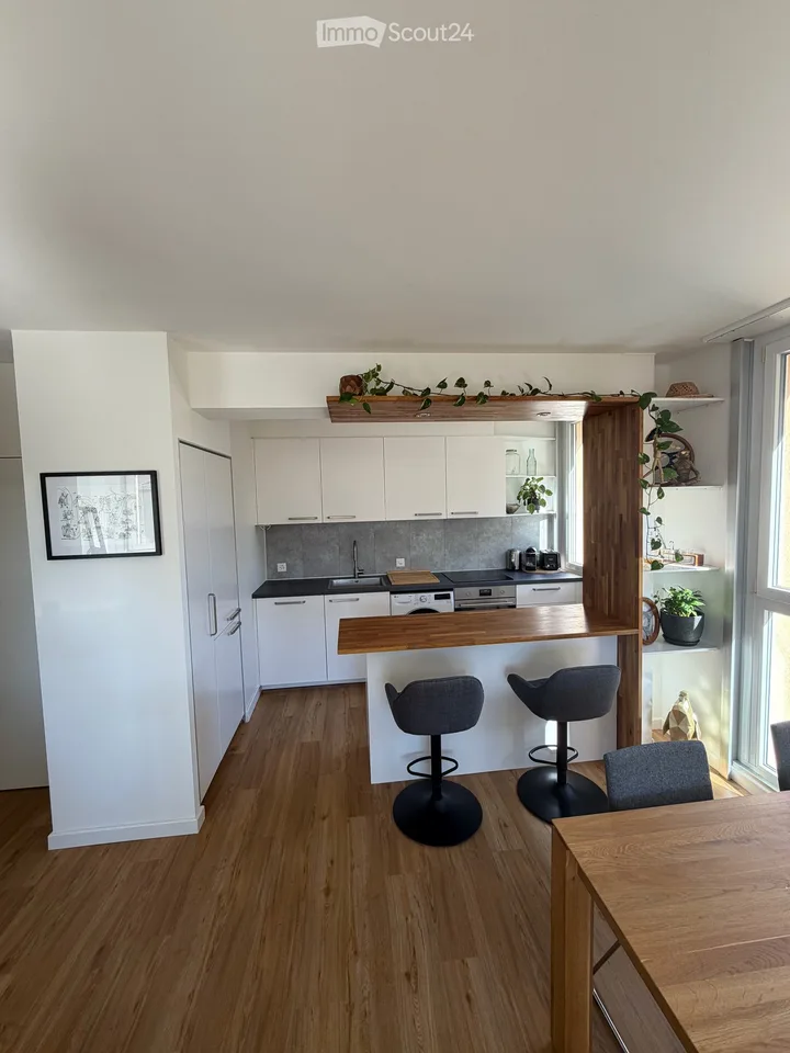 Appartement 2.5 pièces lumineux et rénové avec place de parc – Cugy (VD) – photo 2 sur 5