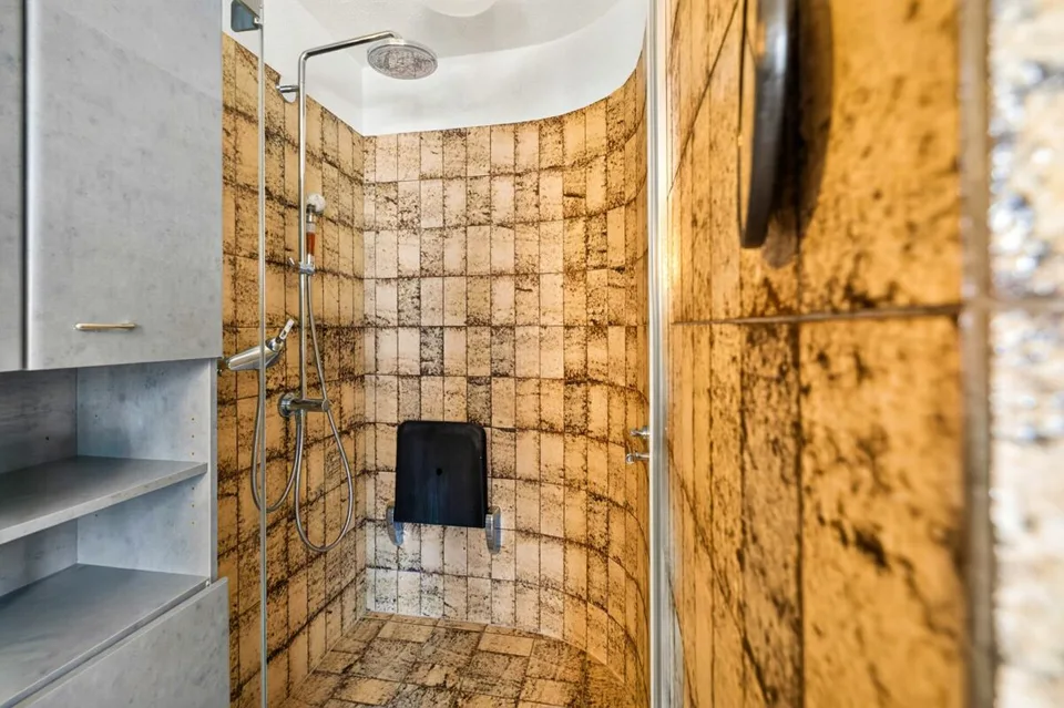Un foyer d'une espèce particulière - charmante maison unifamiliale de 7,5 pièces avec jardin idyllique – photo 13 sur 30